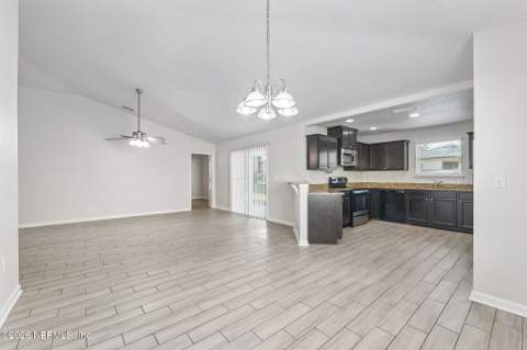 3333 Hidden Meadows Court, Green Cove Springs FL - photo 14 of 47