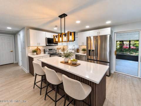 8382 Fury Drive, Jacksonville FL - photo 6 of 21
