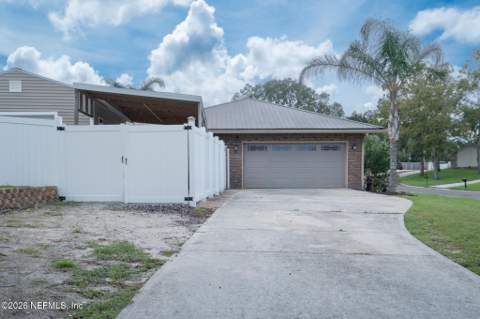 377 Foxridge Road, Orange Park FL - photo 8 of 55