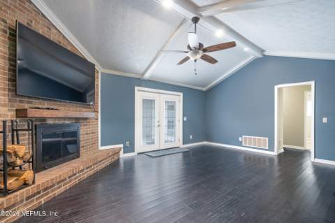377 Foxridge Road, Orange Park FL - photo 12 of 55