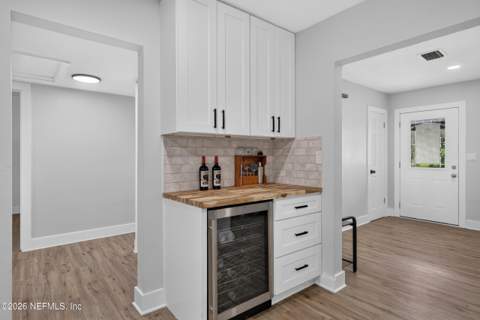 4547 Alpha Avenue, Jacksonville FL - photo 13 of 45