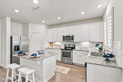 12260 Orange Grove Drive, Jacksonville FL - photo 9 of 42