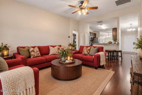 6012 Chestnut Gelding Lane, Jacksonville FL - photo 9 of 35