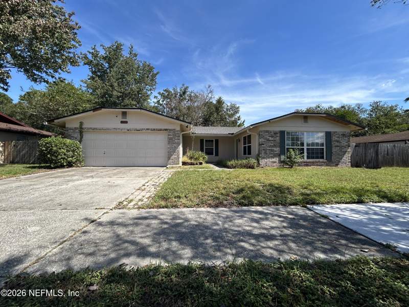 3 bedroom Single Family Residence at 4901 Lofty Pines Circle, Tara Woods, Jacksonville — photo 2