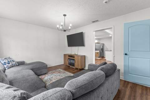 1005 Mantes Avenue, Jacksonville FL - photo 15 of 24