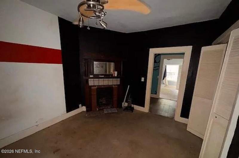 3 bedroom Single Family Residence at 2916 Pearce Street, Grand Boulevard, Jacksonville — photo 3