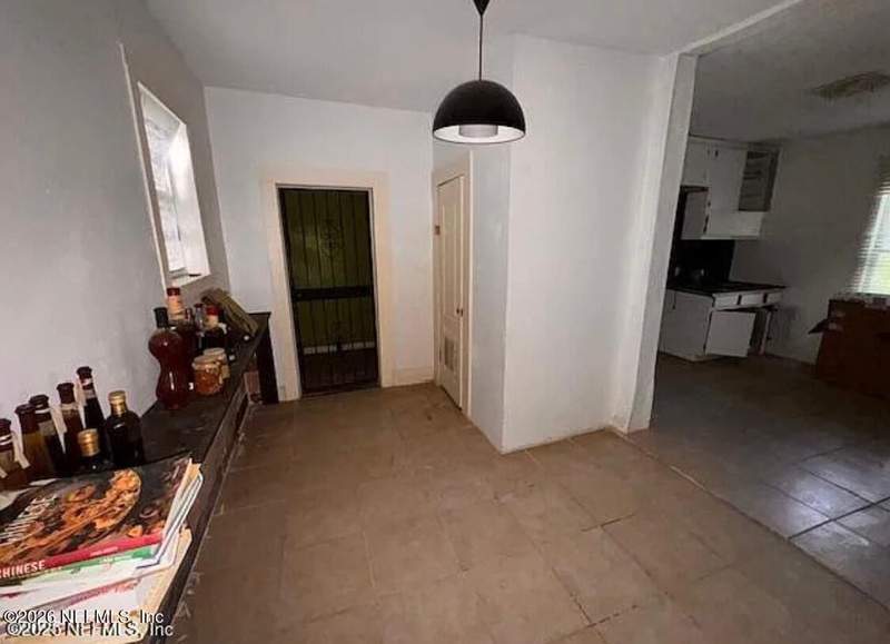 3 bedroom Single Family Residence at 2916 Pearce Street, Grand Boulevard, Jacksonville — photo 5