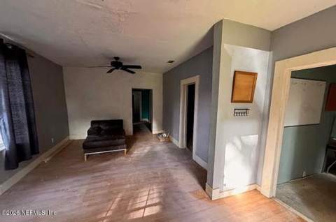2916 Pearce Street, Jacksonville FL - photo 8 of 20