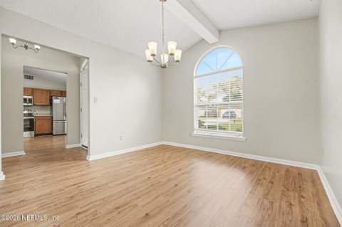 8031 Macinnes Drive, Jacksonville FL - photo 6 of 17