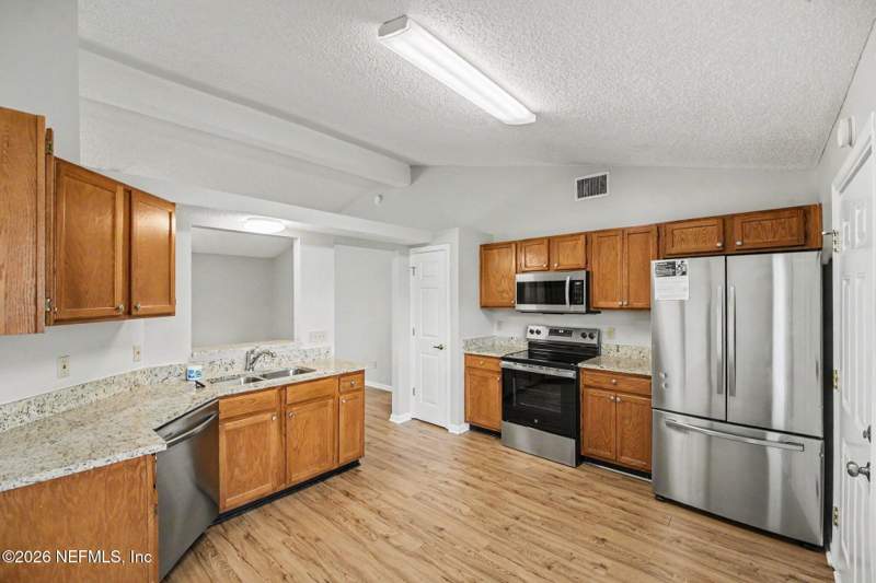 3 bedroom Single Family Residence at 8031 Macinnes Drive, Tarpon View, Jacksonville — photo 4