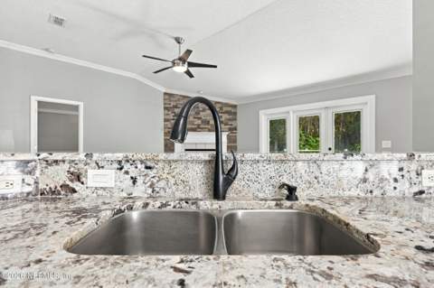 2637 Dalmation Lane, Jacksonville FL - photo 15 of 36