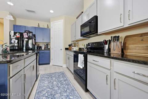 2905 Alpin Drive, Jacksonville FL - photo 11 of 18