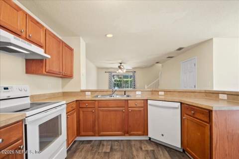 8550 Argyle Business Loop #108, Jacksonville FL - photo 11 of 43