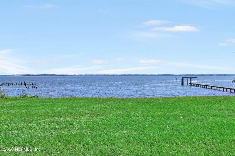 3 bedroom Single Family Residence at 806 River Road, Orange Park, Orange Park — photo 3