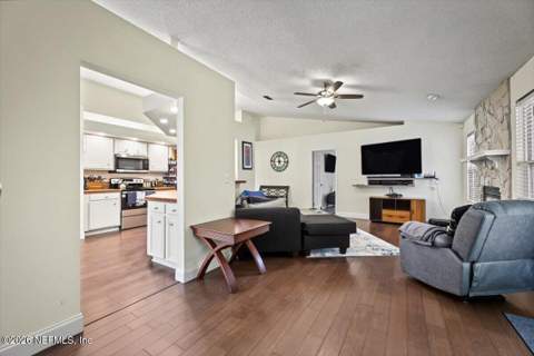 7410 Sweet Rose Lane, Jacksonville FL - photo 13 of 31