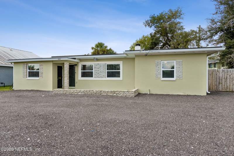 3 bedroom Single Family Residence at 1814 Blanding Boulevard, Lakeshore Terrace, Jacksonville — photo 3