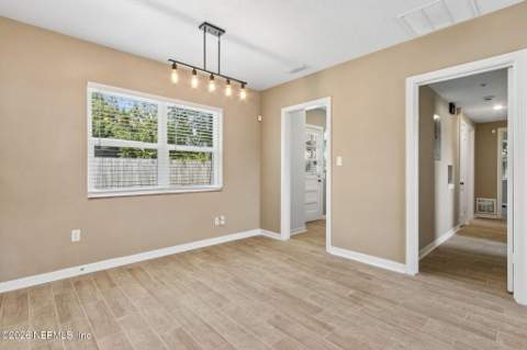 1814 Blanding Boulevard, Jacksonville FL - photo 14 of 37