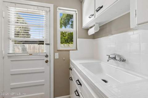 1814 Blanding Boulevard, Jacksonville FL - photo 23 of 37