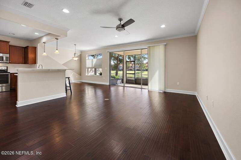 3 bedroom Townhouse at 13435 Isla Vista Drive, Vizcaya, Jacksonville — photo 5