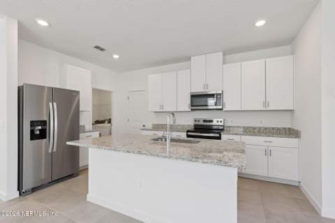 9411 Ella Point Drive, Jacksonville FL - photo 15 of 23