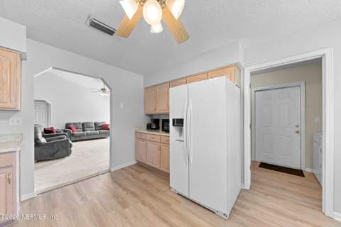 10040 N Pebble Ridge Drive, Jacksonville FL - photo 17 of 31