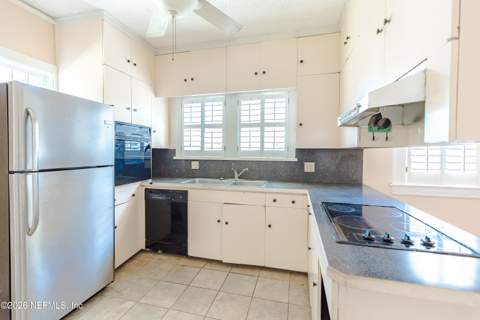 1327 Challen Avenue, Jacksonville FL - photo 9 of 25