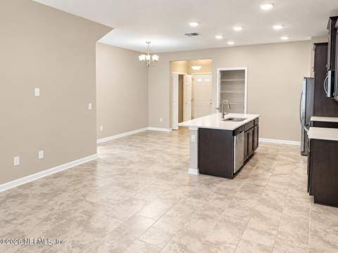 13913 Molina Drive, Jacksonville FL - photo 6 of 37