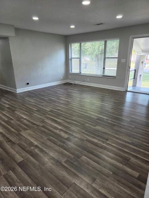 4601 Anvers Boulevard, Jacksonville FL - photo 6 of 40