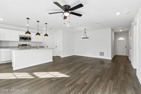8613 Vining Street, Jacksonville FL - photo 7 of 28