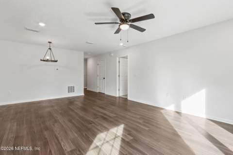 8613 Vining Street, Jacksonville FL - photo 10 of 28