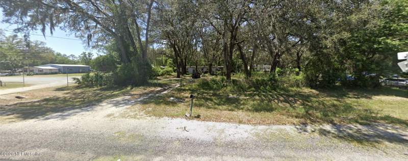 3 bedroom Mobile Home at 10438 NE Highway 301, Metes & Bounds, Hampton — photo 3