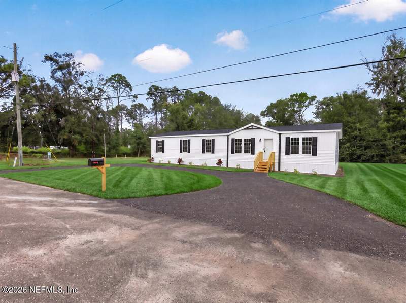 4 bedroom Mobile Home at 14346 Tiki Lane, Fm Arredondo Grant, Jacksonville — photo 4