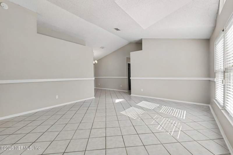 3 bedroom Single Family Residence at 8631 Creedmoor Place, Argyle Forest, Jacksonville — photo 3
