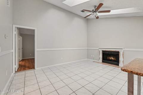 8631 Creedmoor Place, Jacksonville FL - photo 7 of 16