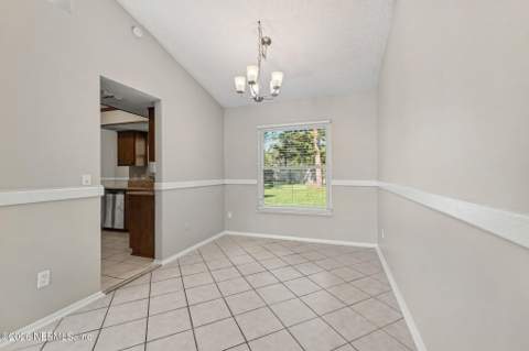8631 Creedmoor Place, Jacksonville FL - photo 6 of 16