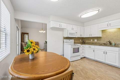 10342 Docksider Drive, Jacksonville FL - photo 17 of 48