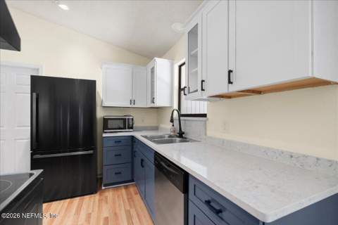 604 N 15th Street, Fernandina Beach FL - photo 10 of 29