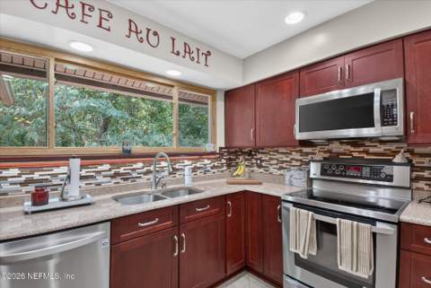 4008 Field Brook Lane, Jacksonville FL - photo 18 of 61