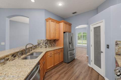 2872 Westberry Hideaway Court, Jacksonville FL - photo 9 of 27