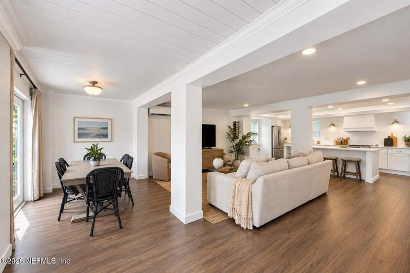 4 bedroom Single Family Residence at 3873 Jean Street, Fishweir Park, Jacksonville — photo 3