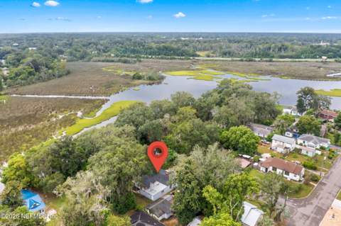 7353 Elwood Avenue, Jacksonville FL - photo 6 of 34