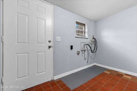 7353 Elwood Avenue, Jacksonville FL - photo 23 of 34