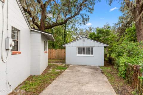 7353 Elwood Avenue, Jacksonville FL - photo 24 of 34