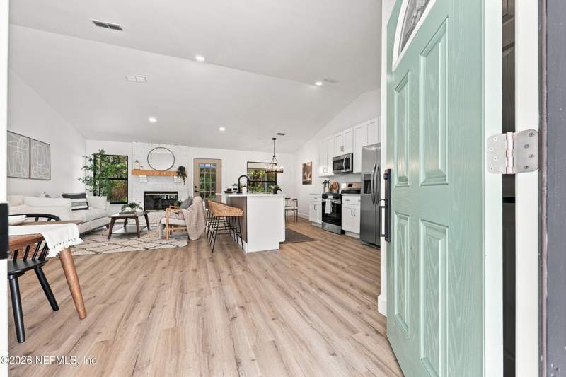 4 bedroom Single Family Residence at 8411 Three Creeks Boulevard, Marietta Forrest, Jacksonville — photo 4