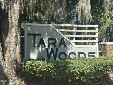 4901 Lofty Pines Circle, Jacksonville FL - photo 10 of 18
