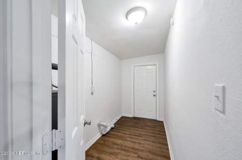 1586 W 36th Street, Jacksonville FL - photo 13 of 19