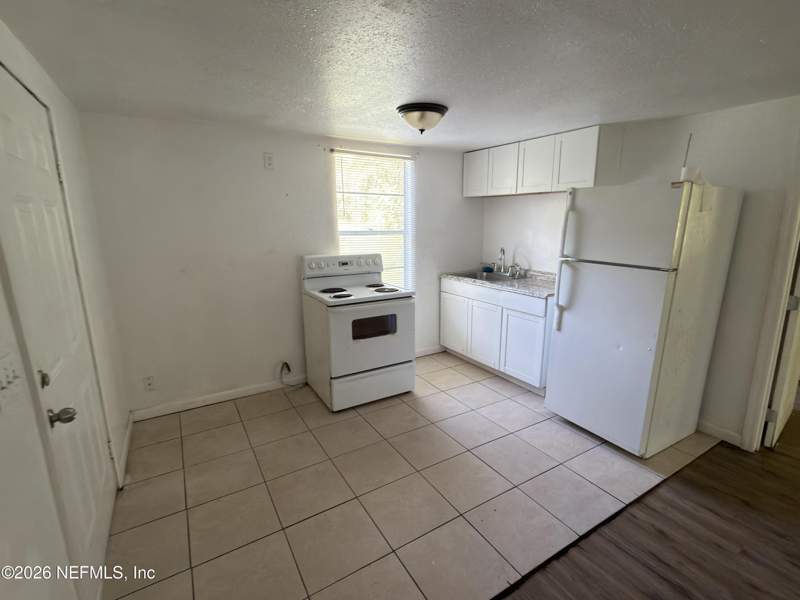 2 bedroom Single Family Residence at 8161 Thrasher Avenue, Lincoln Villas, Jacksonville — photo 3
