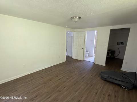 8161 Thrasher Avenue, Jacksonville FL - photo 9 of 13