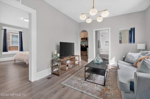 1825 Perry Street, Jacksonville FL - photo 10 of 72