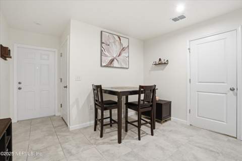 5935 Creekside Crossing Drive, Jacksonville FL - photo 7 of 29